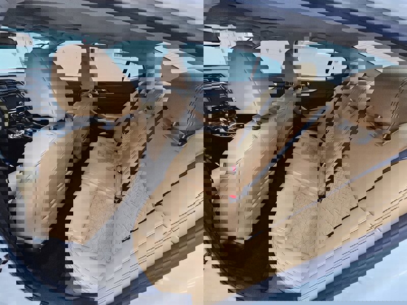 Used 2018 Nissan Maxima SR w/ Interior Lighting Package image 12