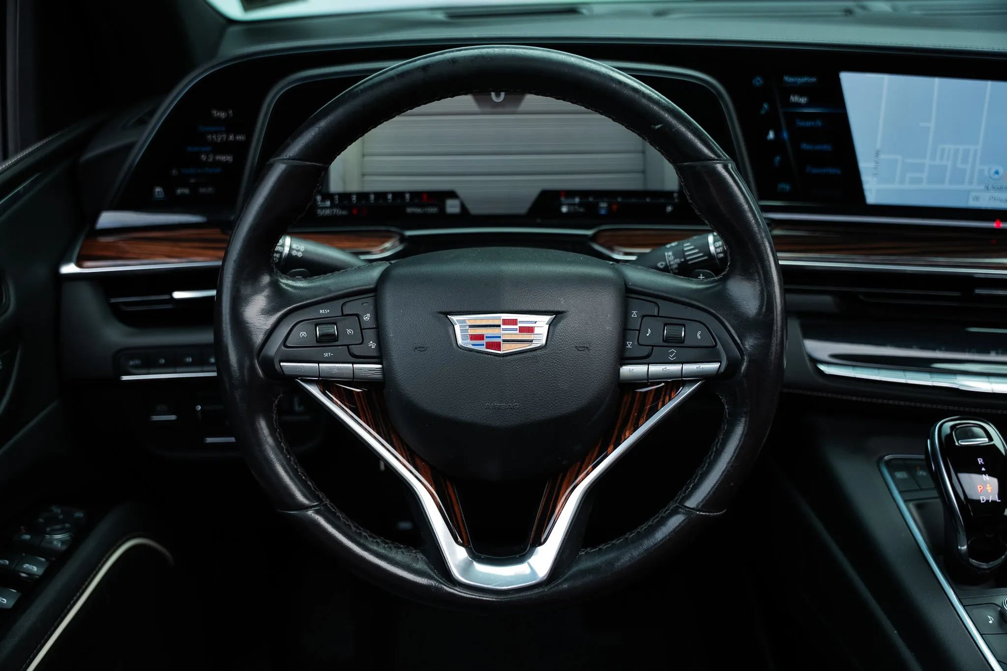 Used 2021 Cadillac Escalade ESV Premium Luxury w/ Performance Package AWD/4WD image 44
