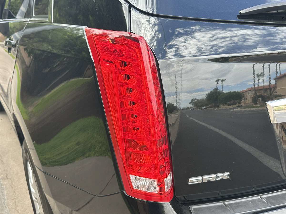 Used 2016 Cadillac SRX Luxury w/ Driver Awareness Package FWD image 53