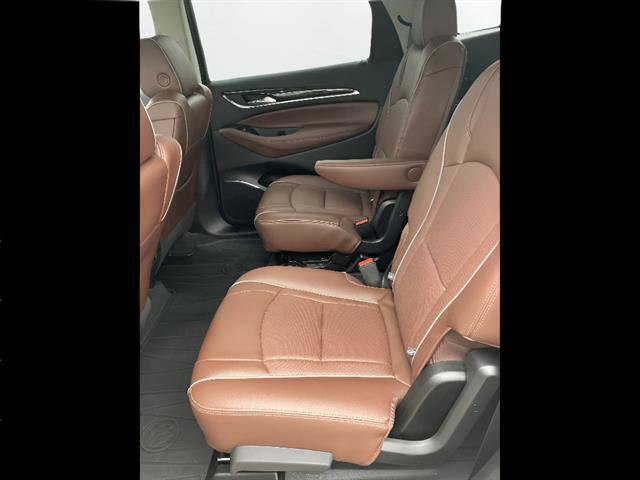 Used 2020 Buick Enclave Avenir w/ Avenir Technology Package AWD/4WD image 10