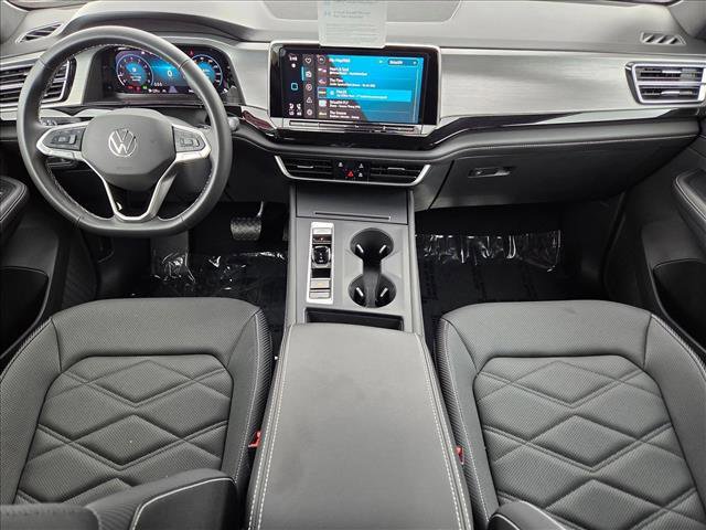 Certified 2025 Volkswagen Atlas Cross Sport SE FWD image 16