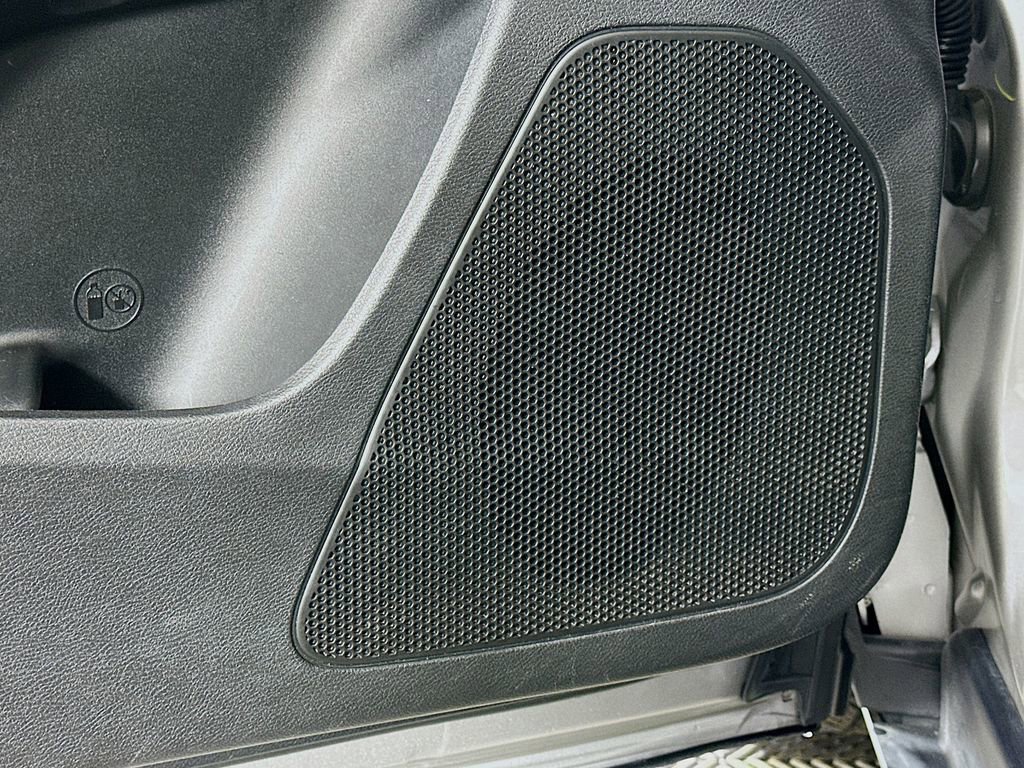 Used 2019 Jeep Cherokee Latitude Plus image 18