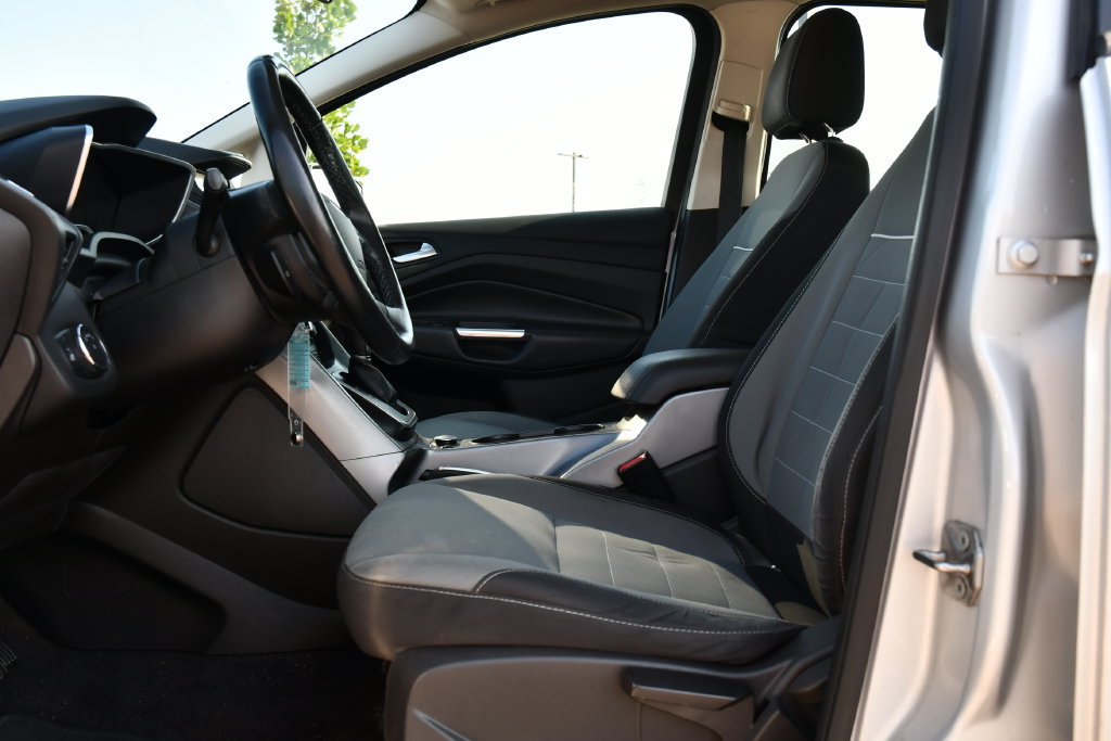 Used 2015 Ford C-MAX SE w/ Equipment Group 202A FWD image 13
