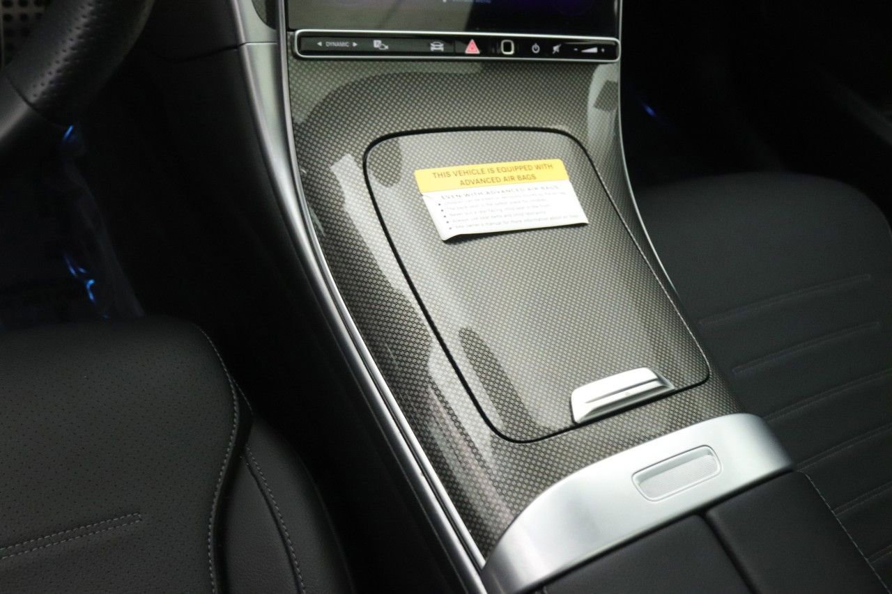 Certified 2025 Mercedes-Benz C 300 Sedan image 18