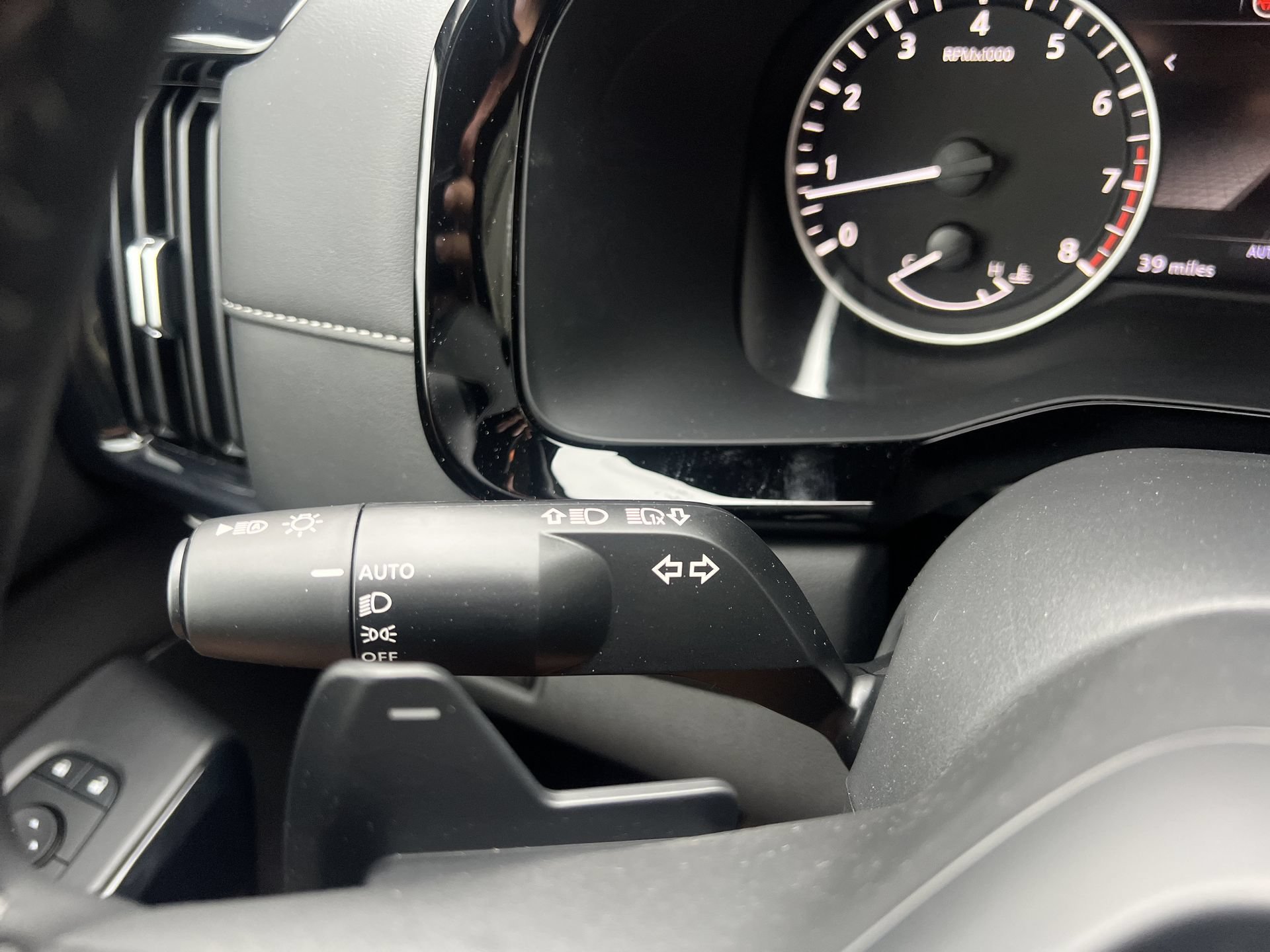 New 2026 Nissan Pathfinder SV AWD/4WD image 10