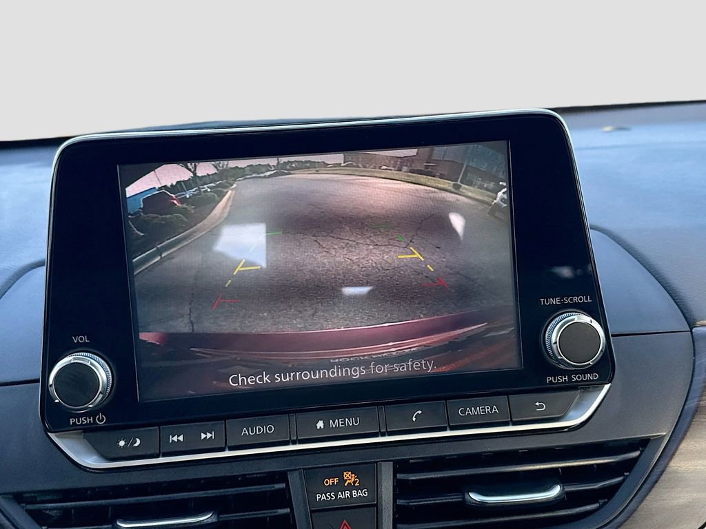 Used 2024 Nissan Altima 2.5 SV image 14