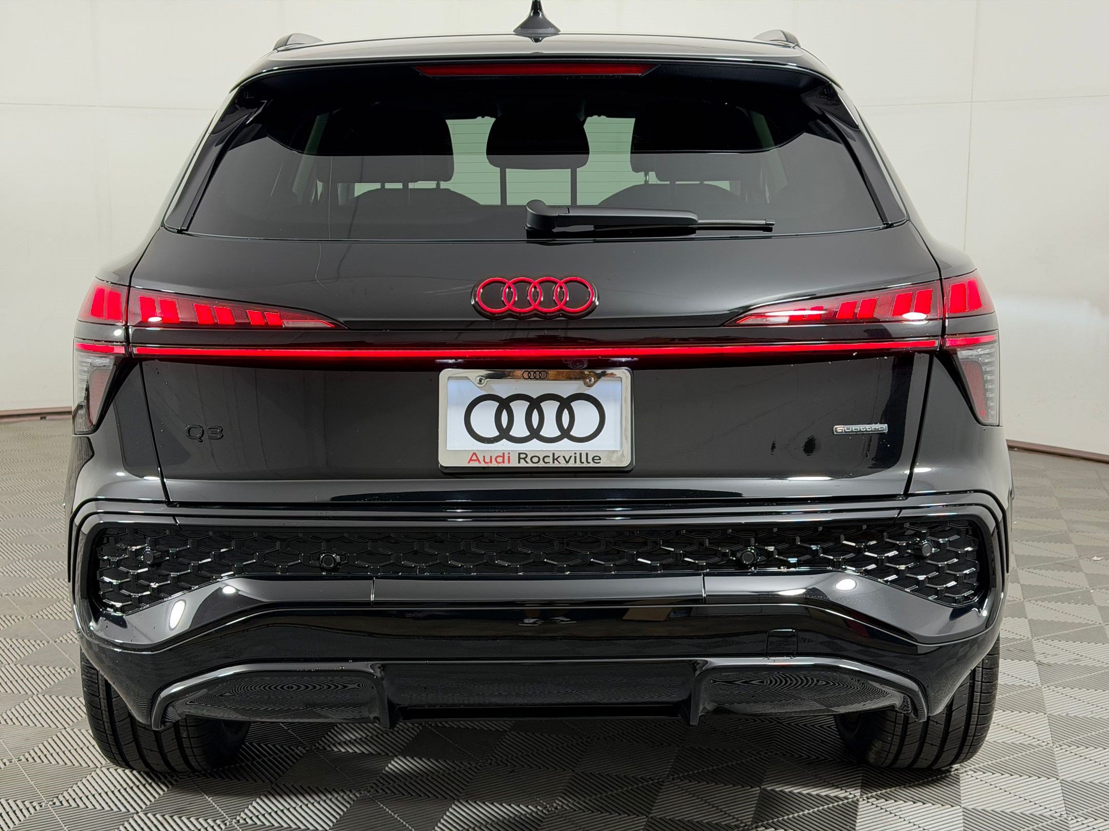 New 2026 Audi Q3 quattro 2.0T AWD/4WD image 10