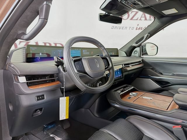 New 2026 Lincoln Navigator Black Label AWD/4WD image 10