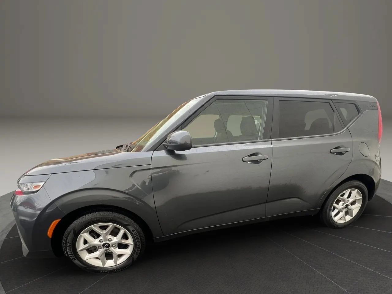 Used 2021 Kia Soul S FWD image 8