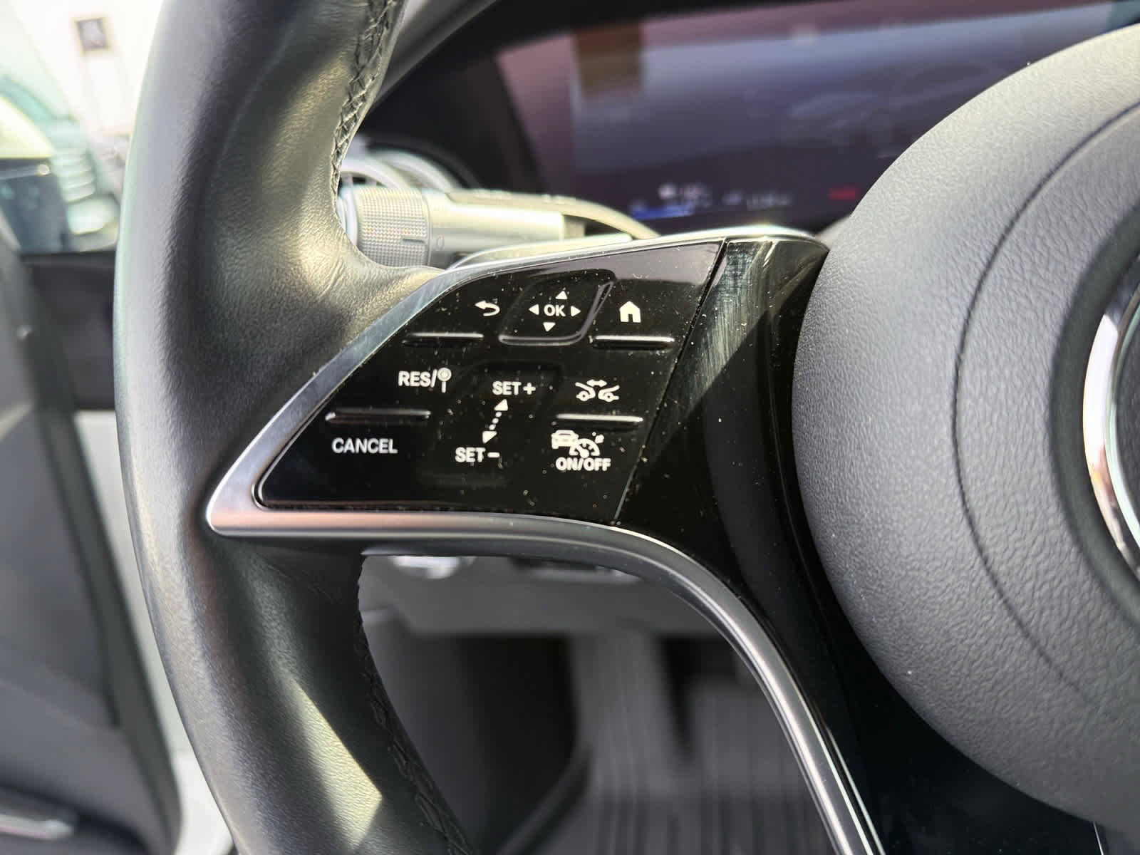 Certified 2022 Mercedes-Benz EQS 580 4MATIC Sedan image 22