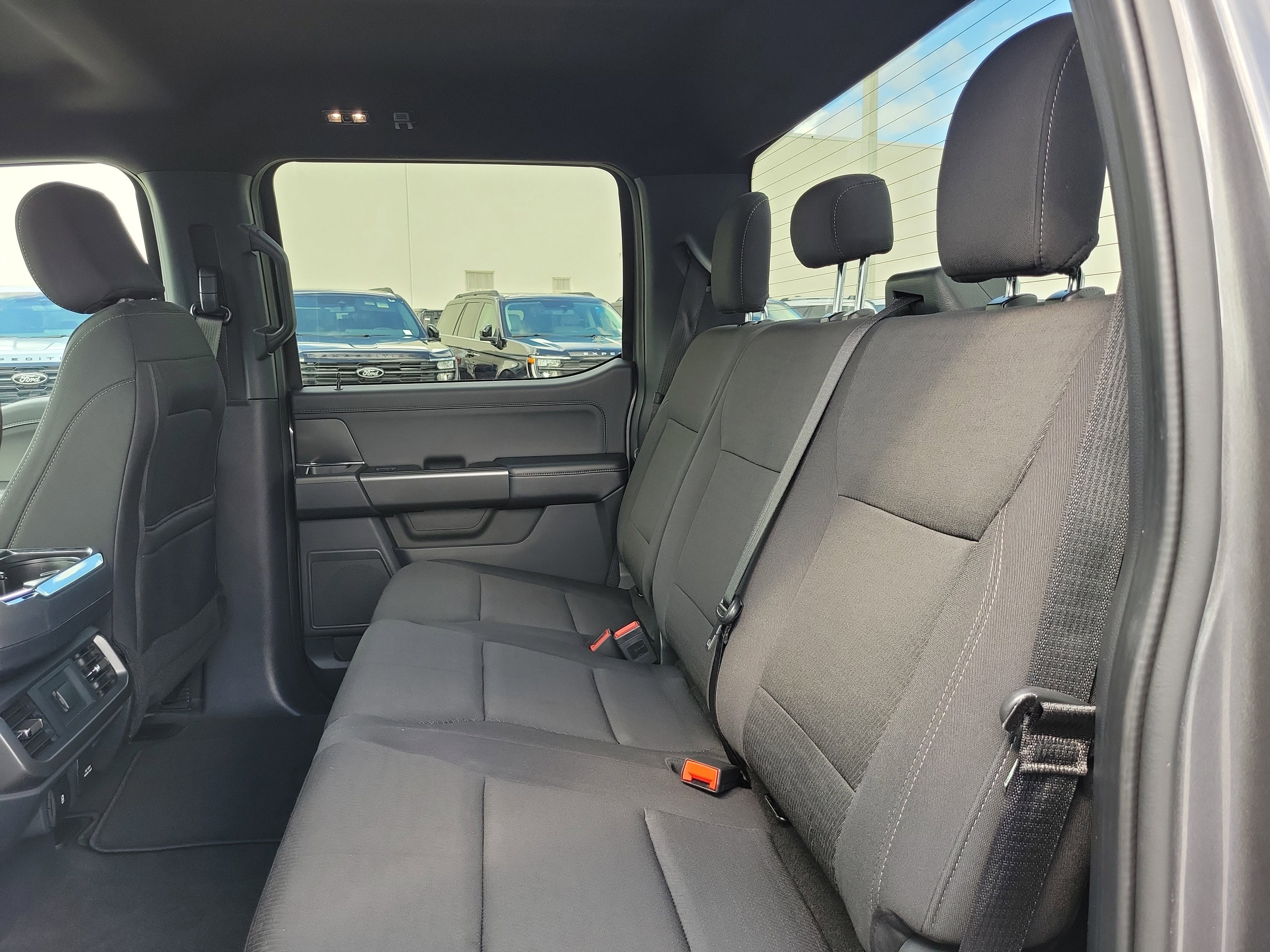 Used 2024 Ford F150 XLT w/ XLT Black Appearance Package RWD image 14
