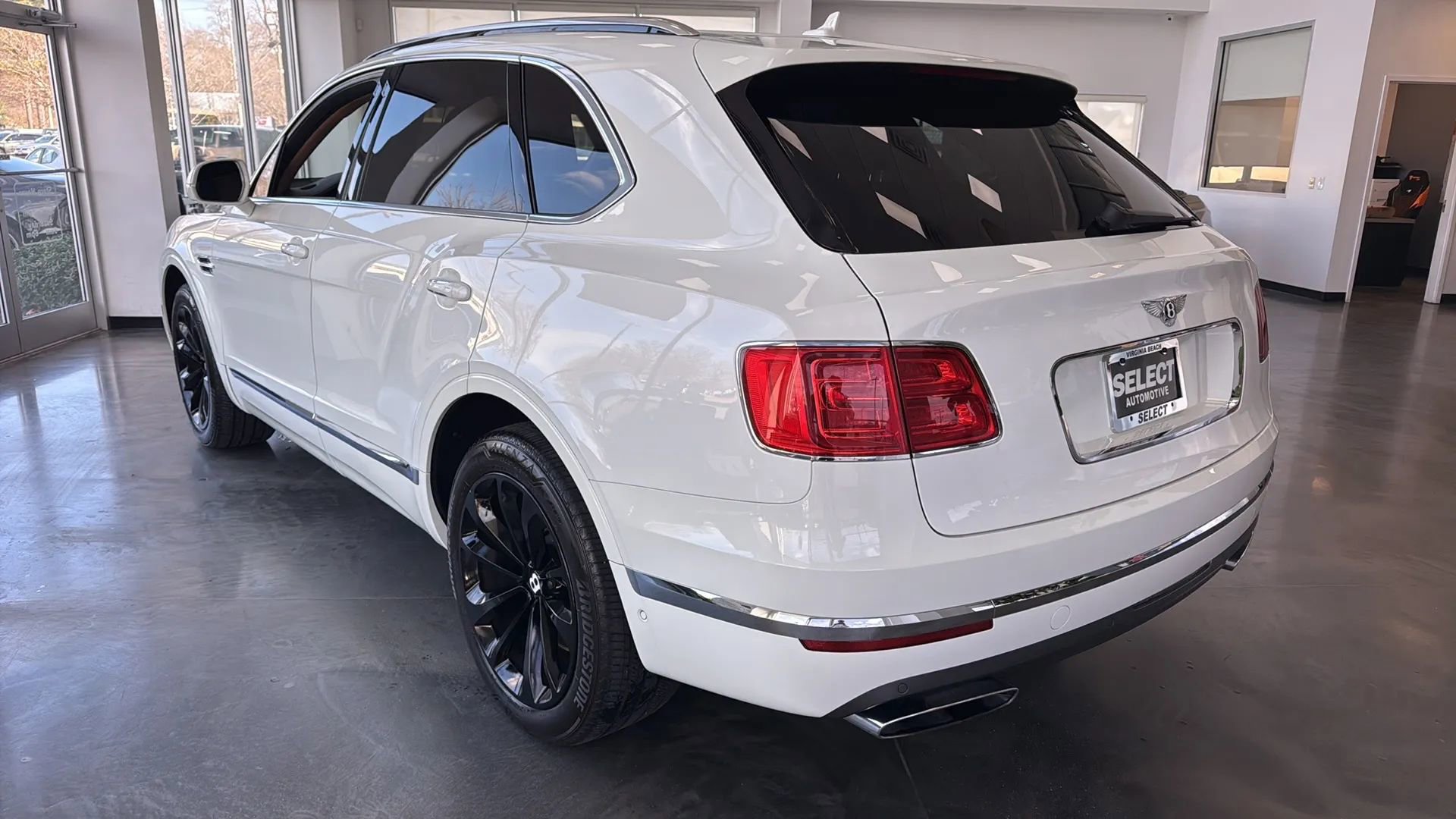 Used 2017 Bentley Bentayga W12 Sport Utility 4D image 3