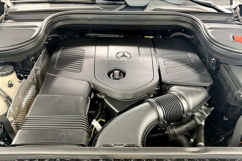 Used 2025 Mercedes-Benz GLE 350 4MATIC image 9