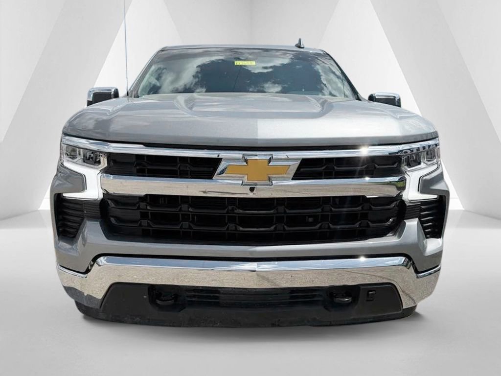 Used 2024 Chevrolet Silverado 1500 LT AWD/4WD image 2
