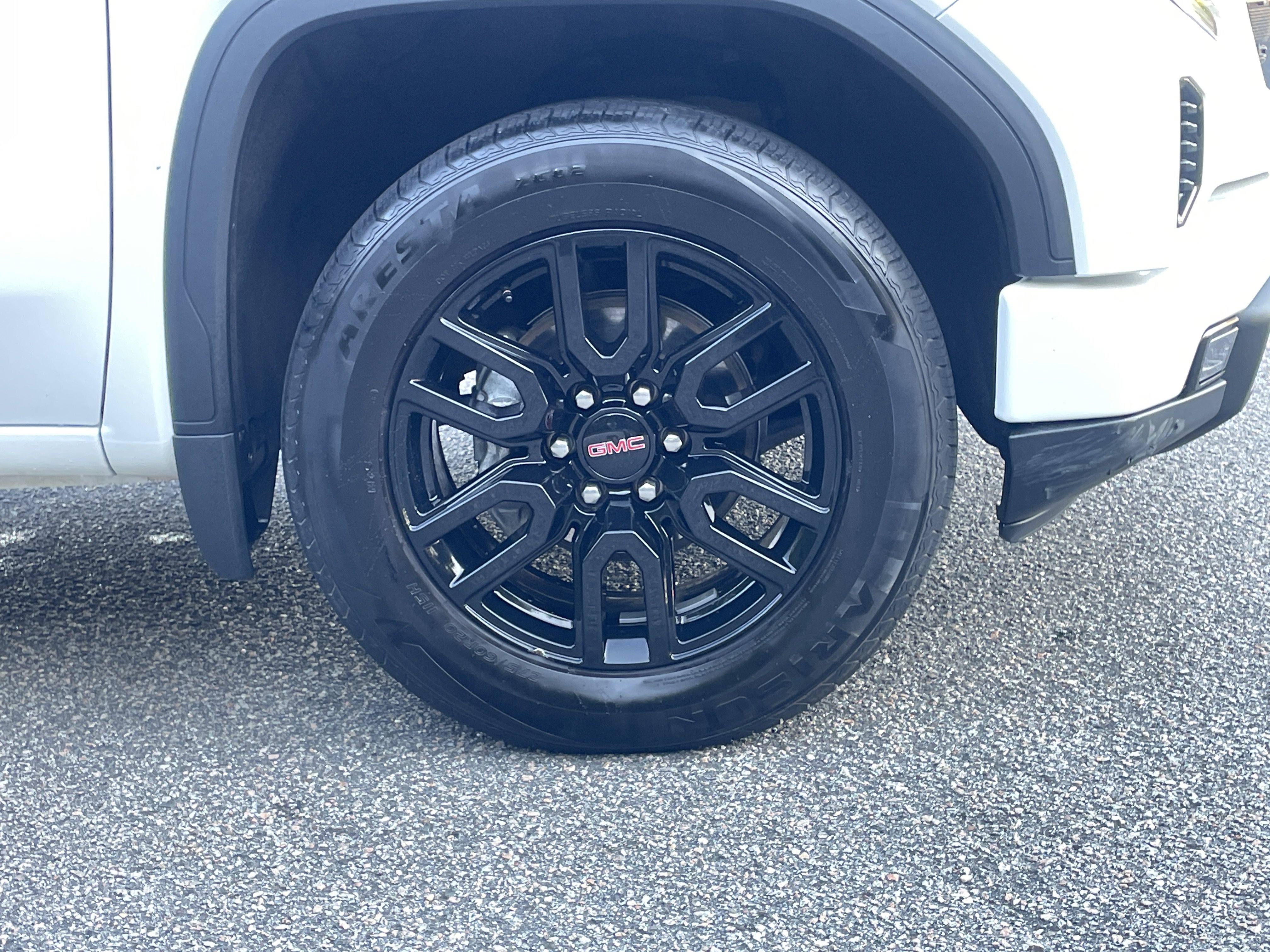 Used 2024 GMC Sierra 1500 Elevation AWD/4WD image 12