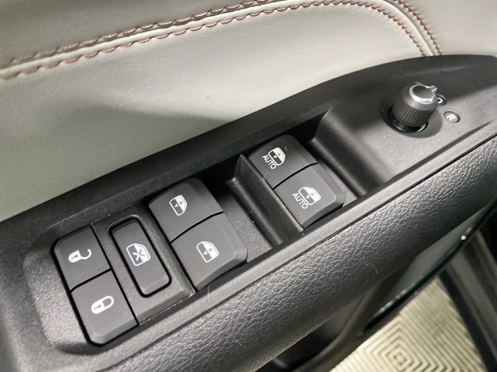 Used 2022 Jeep Compass Limited image 17