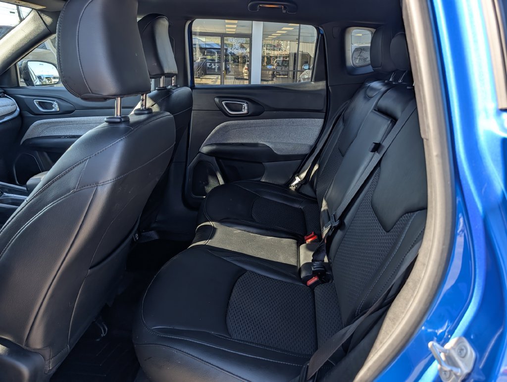 Used 2023 Jeep Compass Latitude AWD/4WD image 27