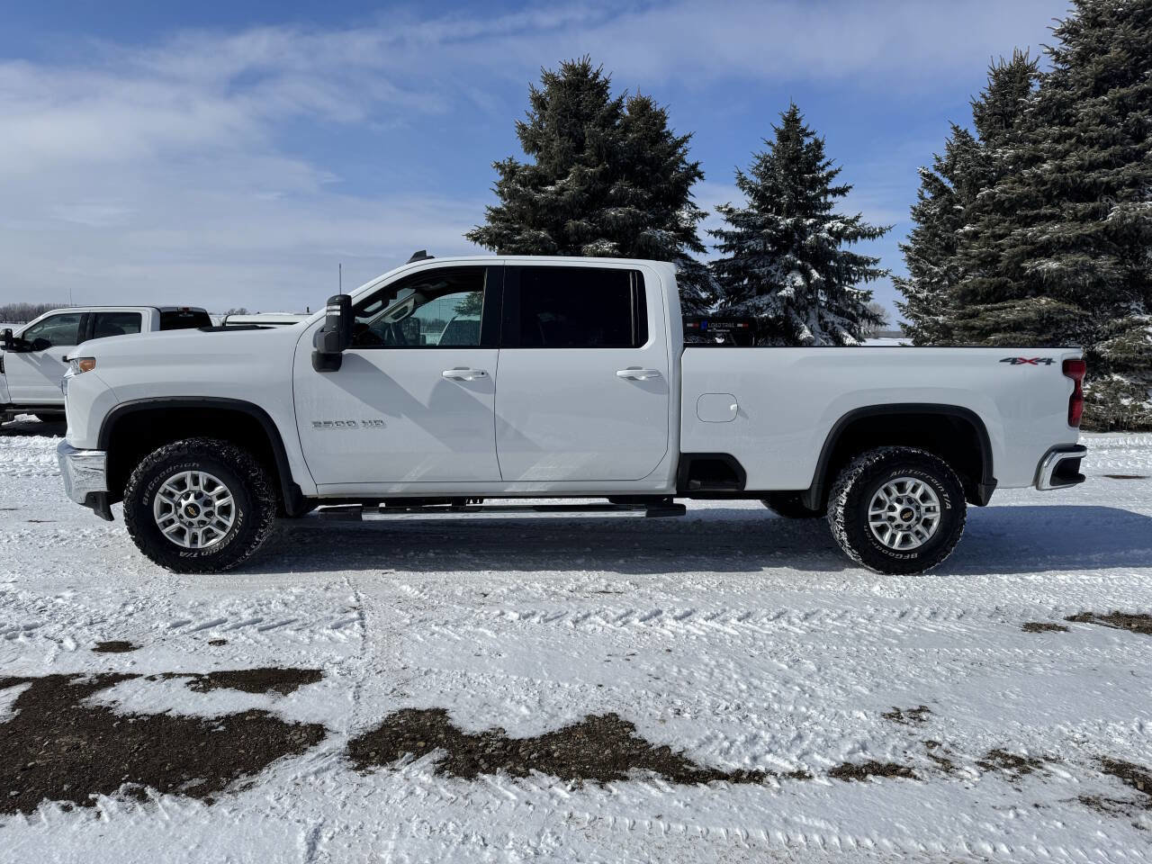 Used 2023 Chevrolet Silverado 2500 LT w/ Fleet Comfort Package image 5