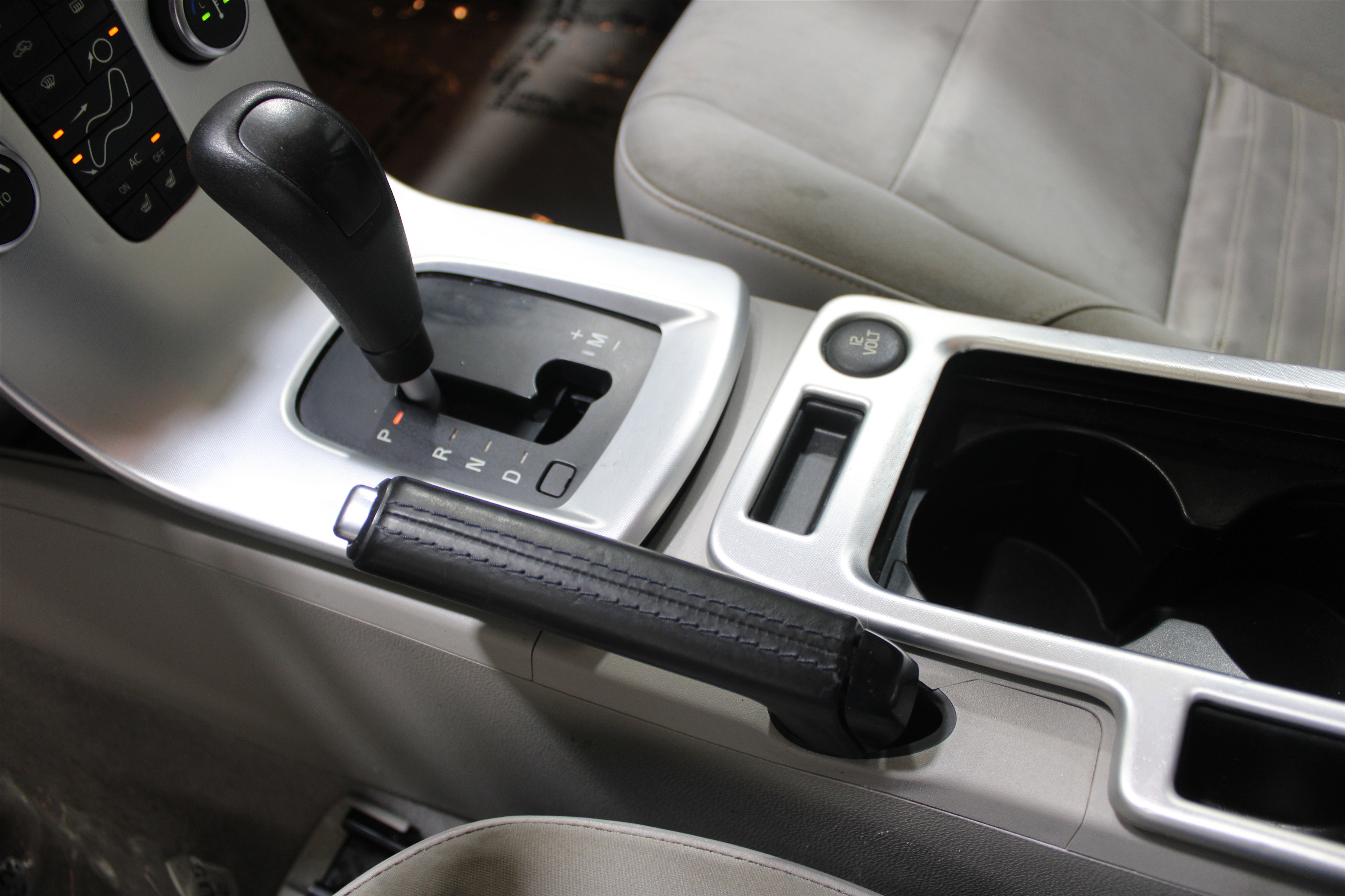 Used 2011 Volvo V50 T5 image 14