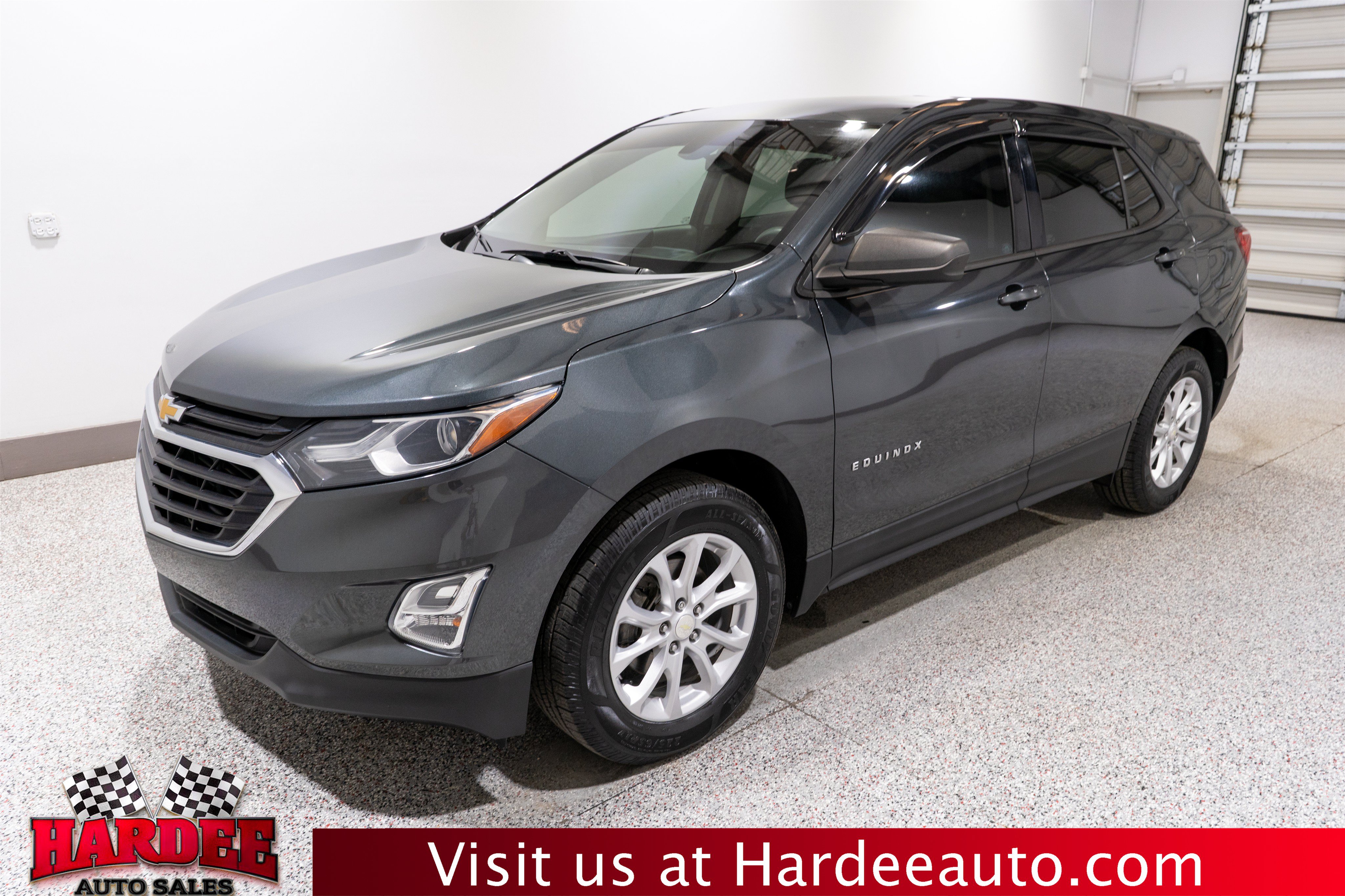 Used 2018 Chevrolet Equinox LS FWD image 2