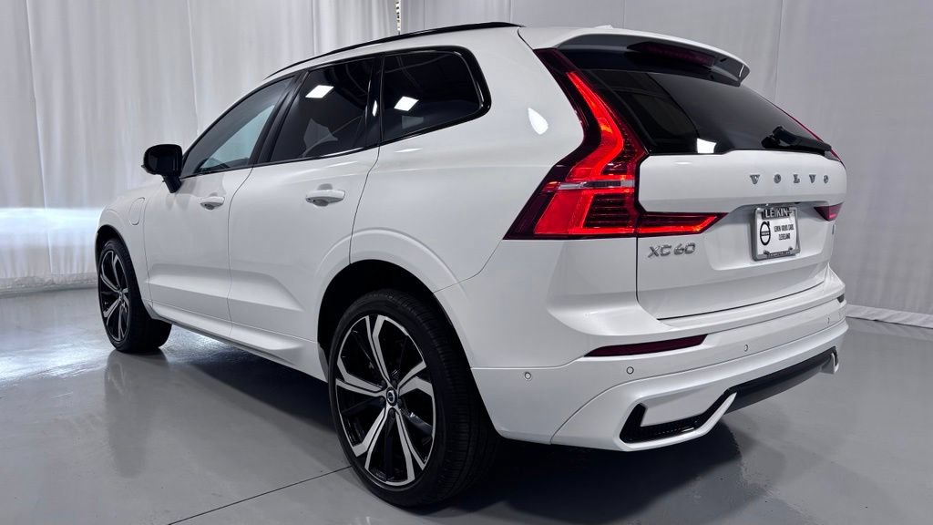 Certified 2024 Volvo XC60 T8 Ultimate AWD/4WD image 8