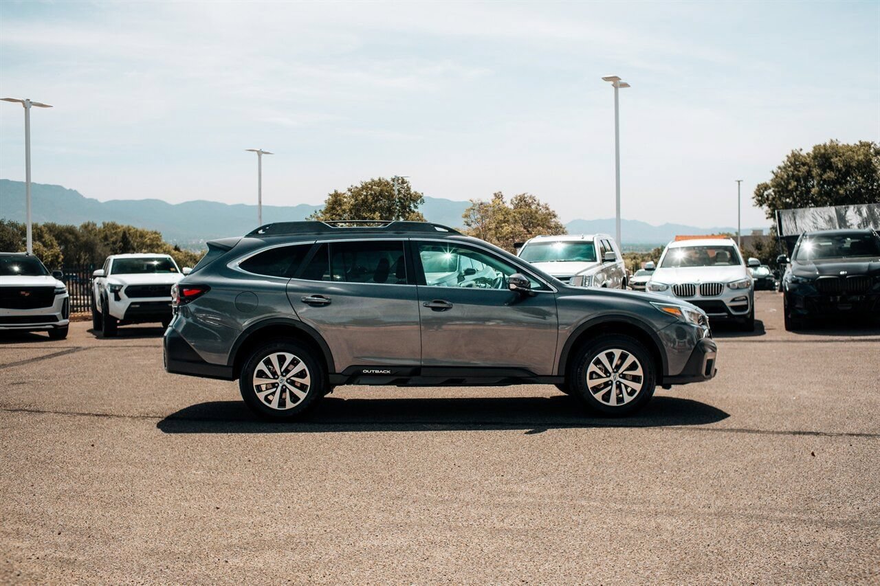 Used 2020 Subaru Outback Premium AWD/4WD image 8