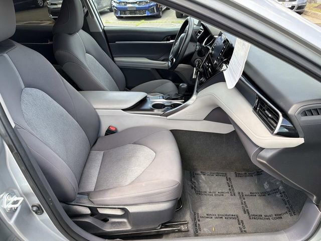 Used 2022 Toyota Camry LE FWD image 9
