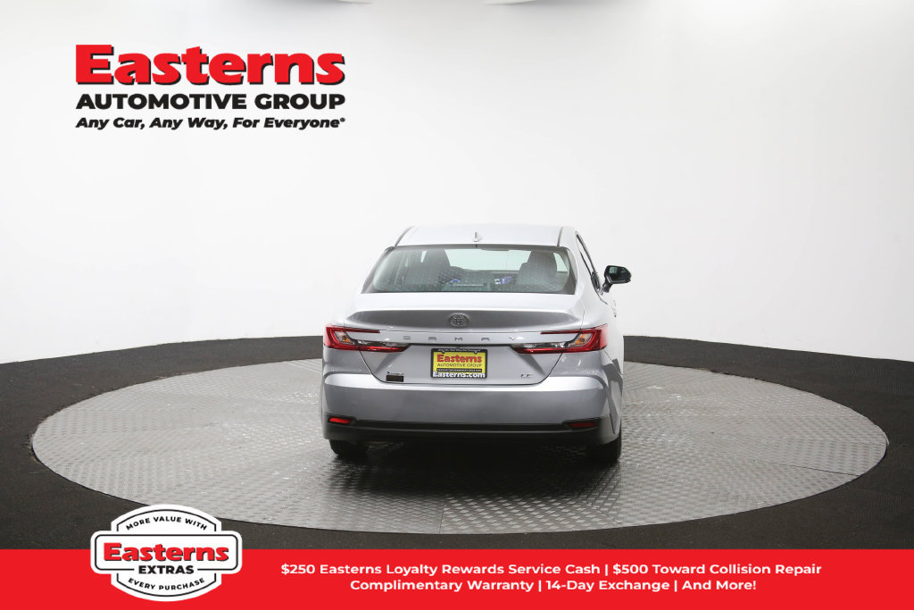 Used 2025 Toyota Camry LE w/ Convenience Package FWD image 39