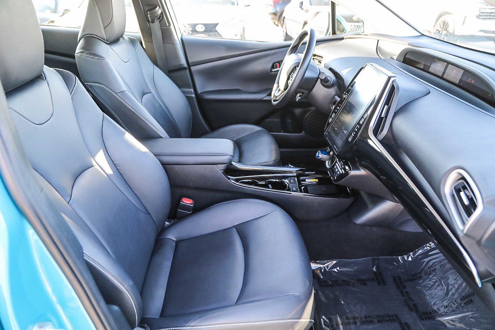 Used 2022 Toyota Prius Prime XLE image 16