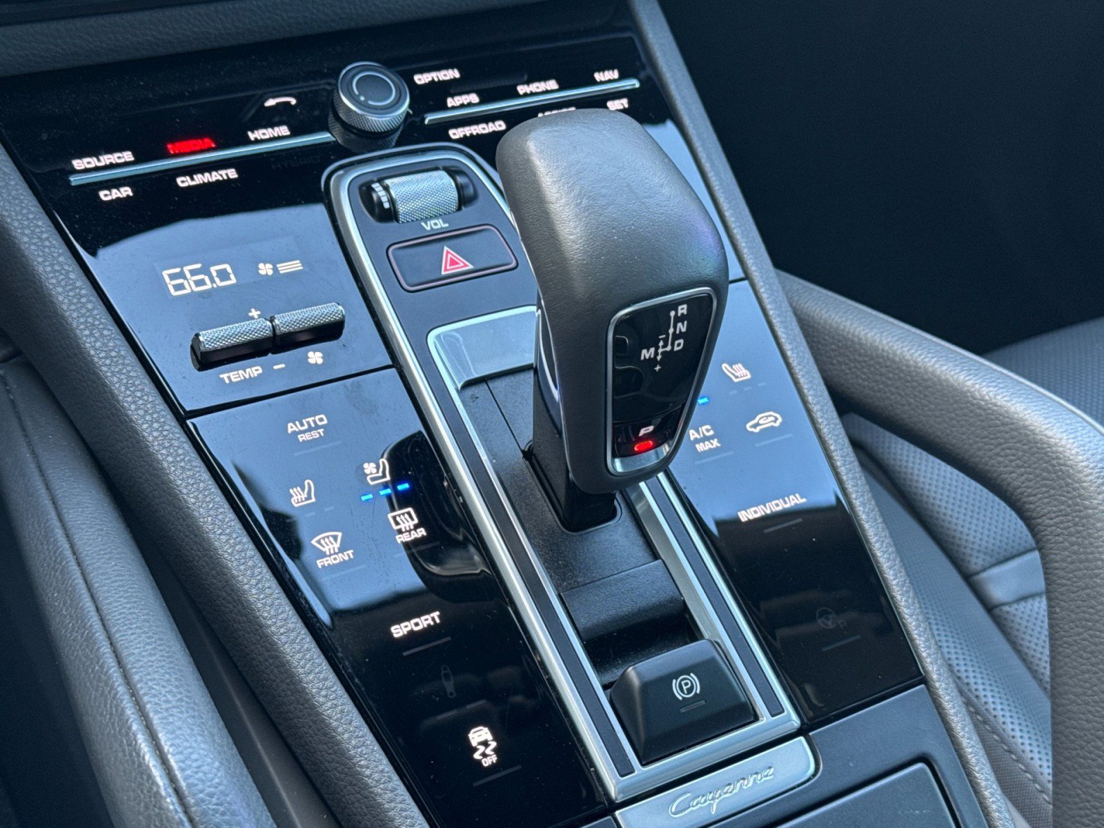 Certified 2023 Porsche Cayenne image 22