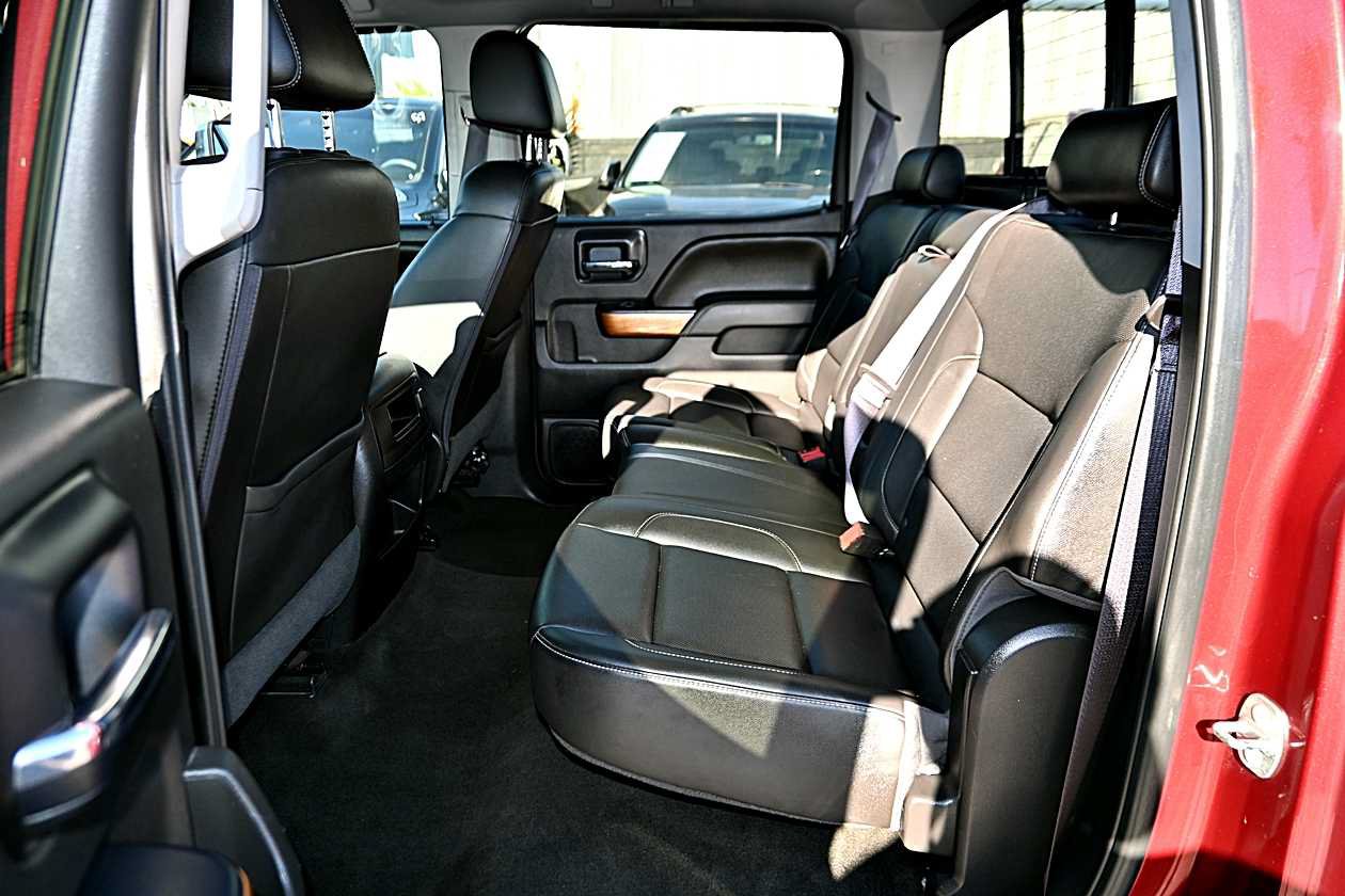 Used 2016 Chevrolet Silverado 1500 LTZ w/ LTZ Plus Package RWD image 9
