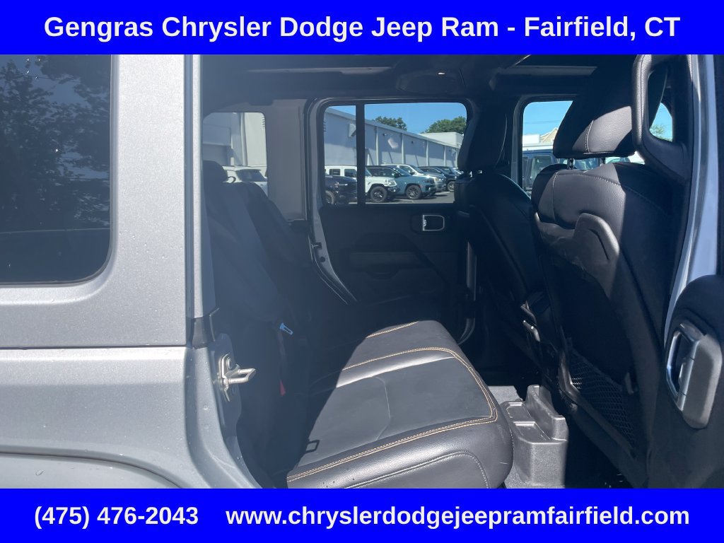 Certified 2024 Jeep Wrangler Unlimited Sahara w/ Technology Group AWD/4WD image 27