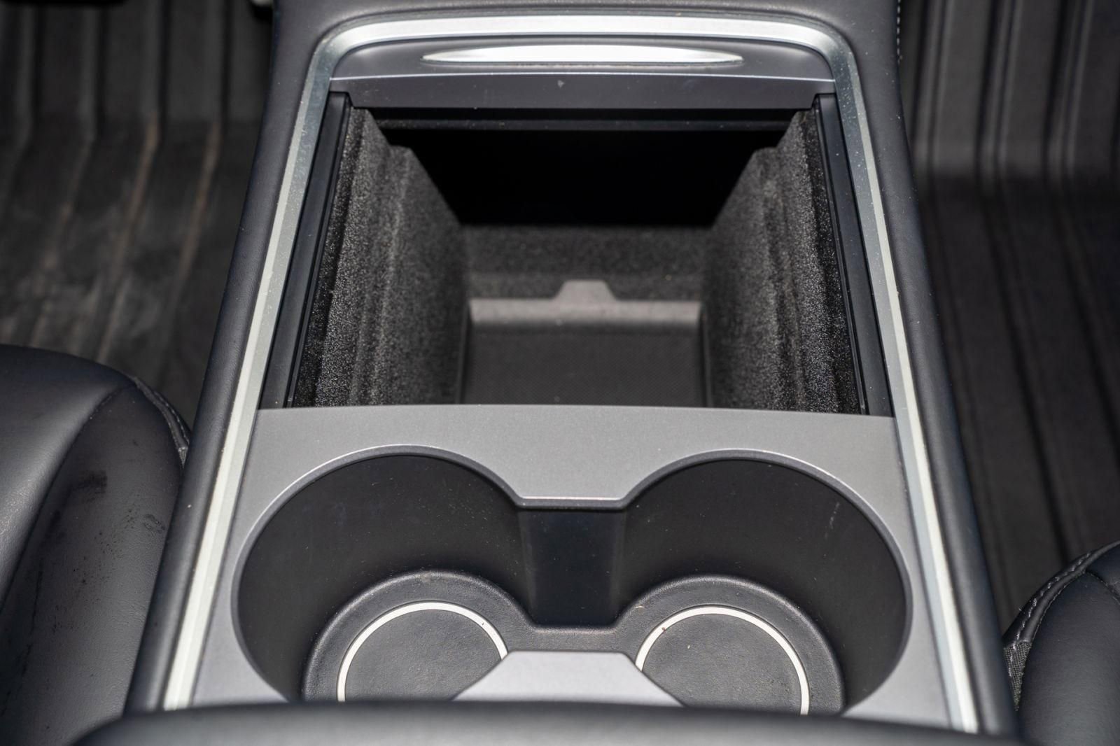 Used 2022 Tesla Model Y Performance image 23