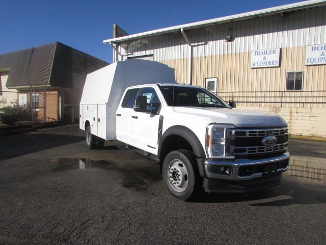 New 2026 Ford F550 4x4 Crew Cab image 7