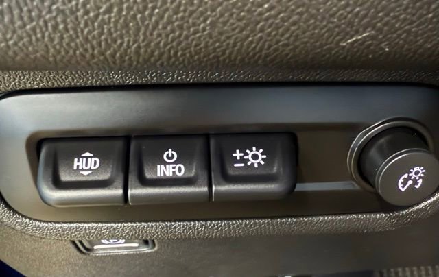Used 2022 GMC Terrain SLT w/ Infotainment Package II AWD/4WD image 32