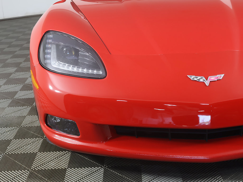 Used 2006 Chevrolet Corvette Coupe w/ Preferred Equipment Group RWD image 9
