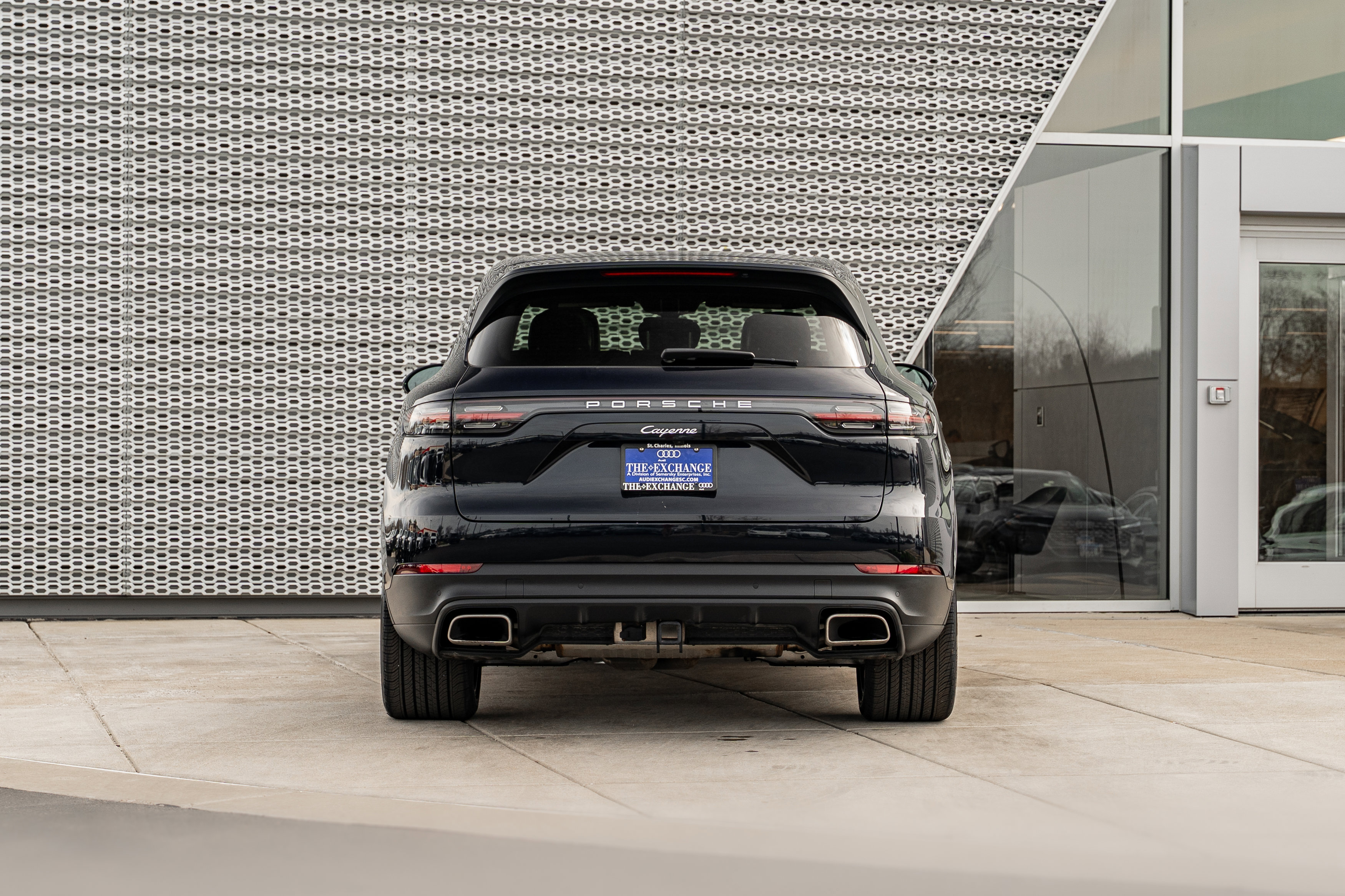 Used 2021 Porsche Cayenne image 32