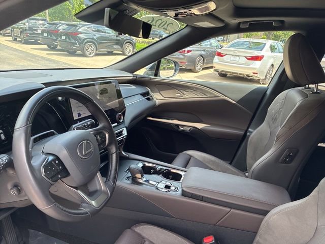 Certified 2026 Lexus RX 450h AWD w/ Convenience Package image 28