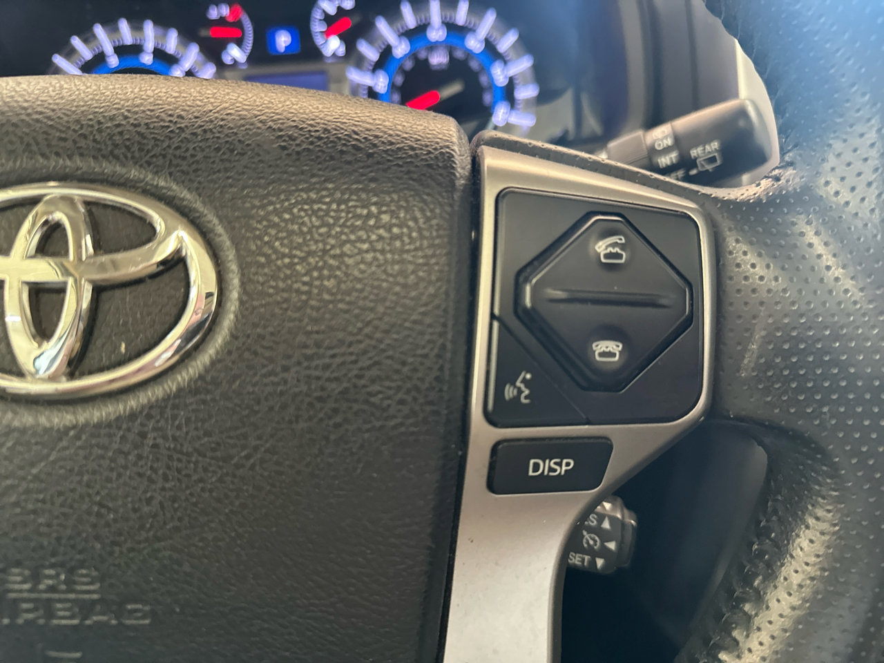 Used 2018 Toyota 4Runner Limited image 39