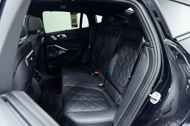 New 2026 BMW X6 M60i image 25