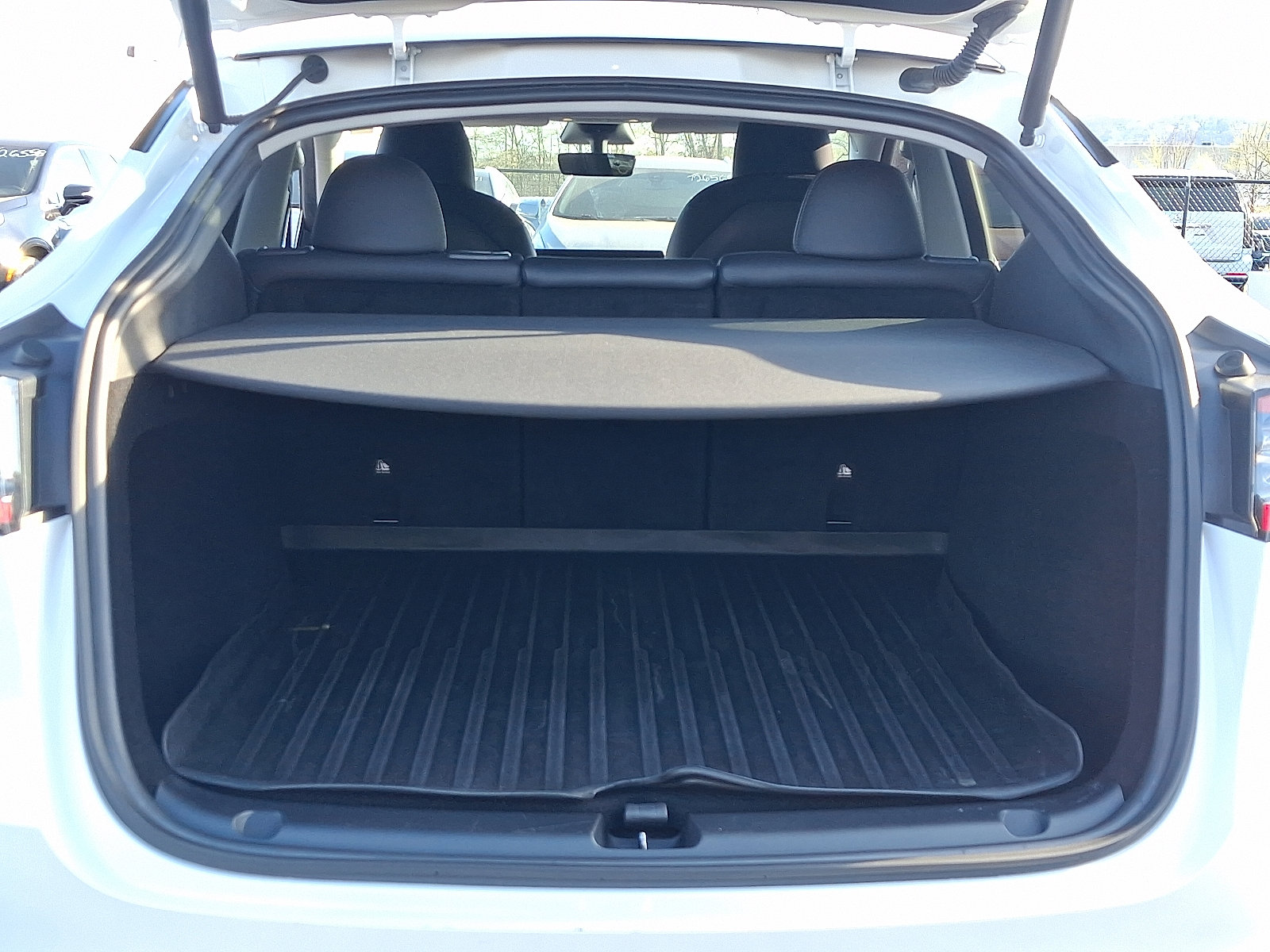 Used 2023 Tesla Model Y Long Range image 28