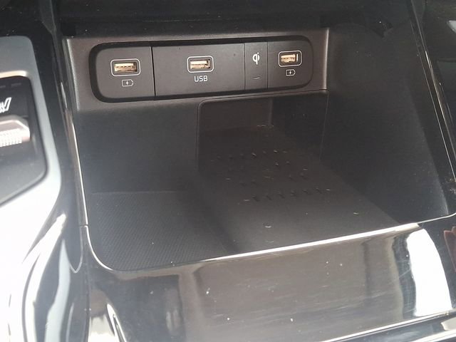 Used 2023 Kia Sorento SX image 23