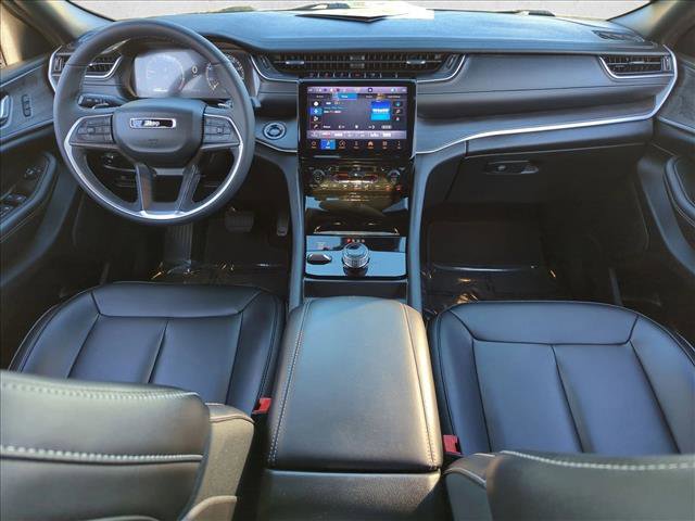 Used 2024 Jeep Grand Cherokee Limited w/ Trailer Tow Package image 17