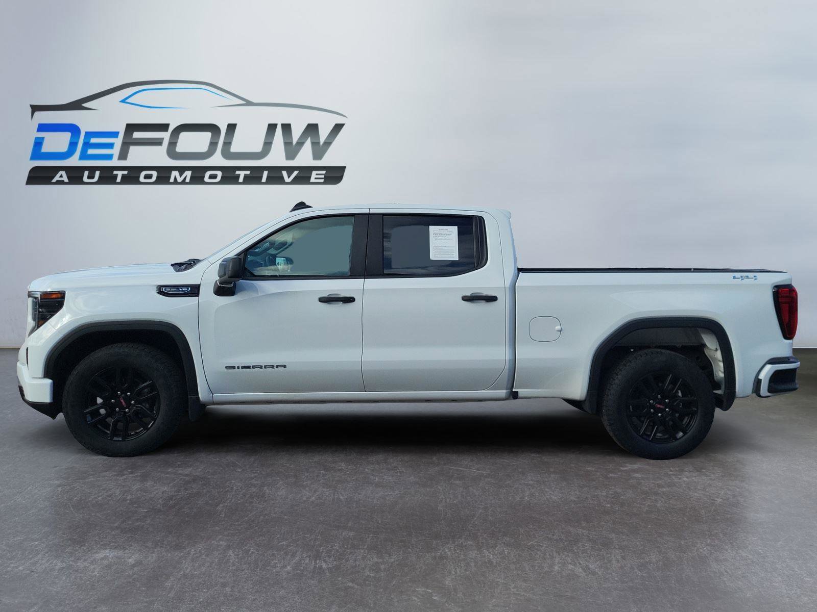 Used 2023 GMC Sierra 1500 Pro w/ Graphite Edition image 6