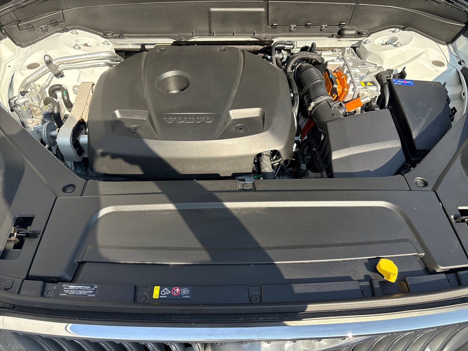 Certified 2025 Volvo XC90 T8 Ultra w/ Protection Package Premier image 28