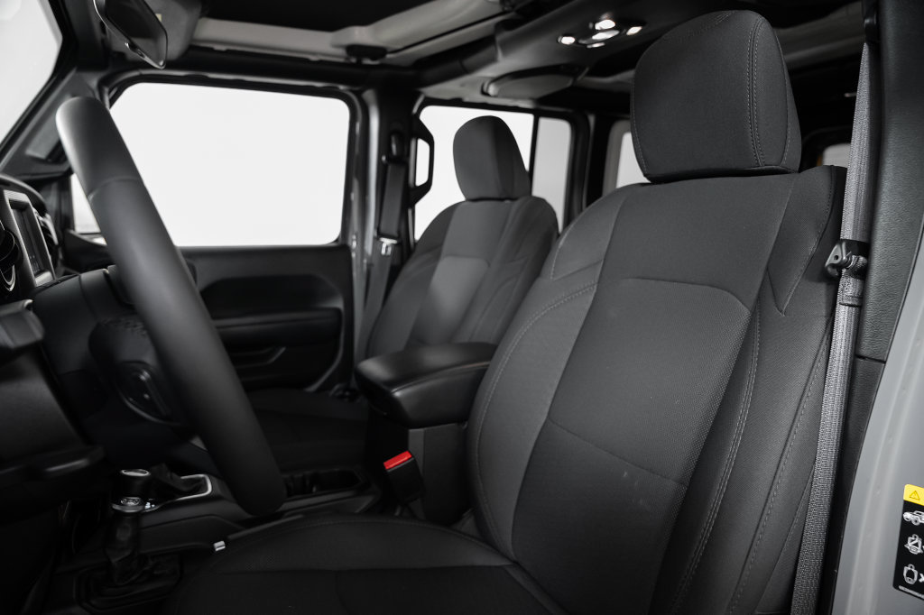 Used 2023 Jeep Wrangler Unlimited Sport AWD/4WD image 22