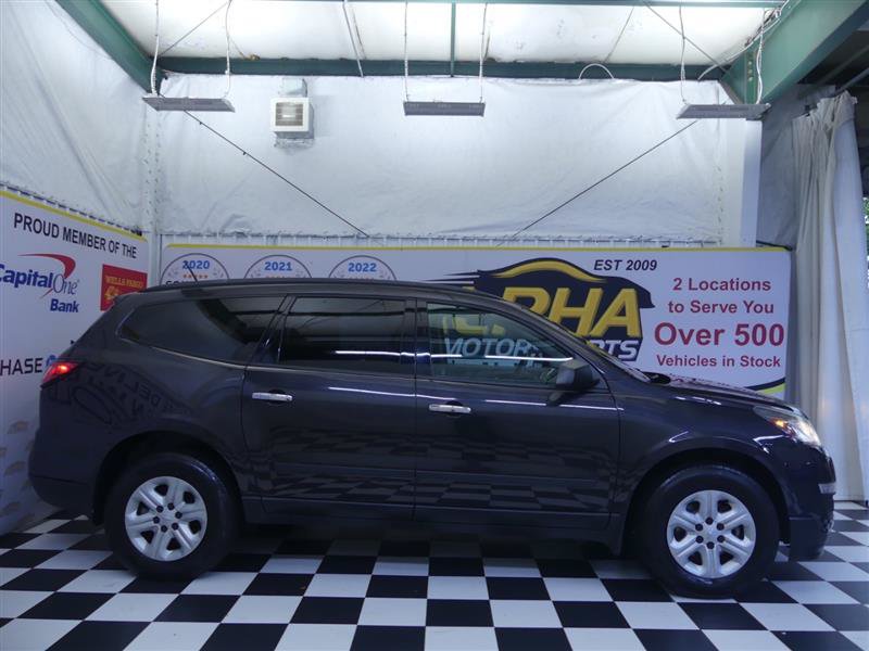Used 2017 Chevrolet Traverse LS AWD/4WD image 25