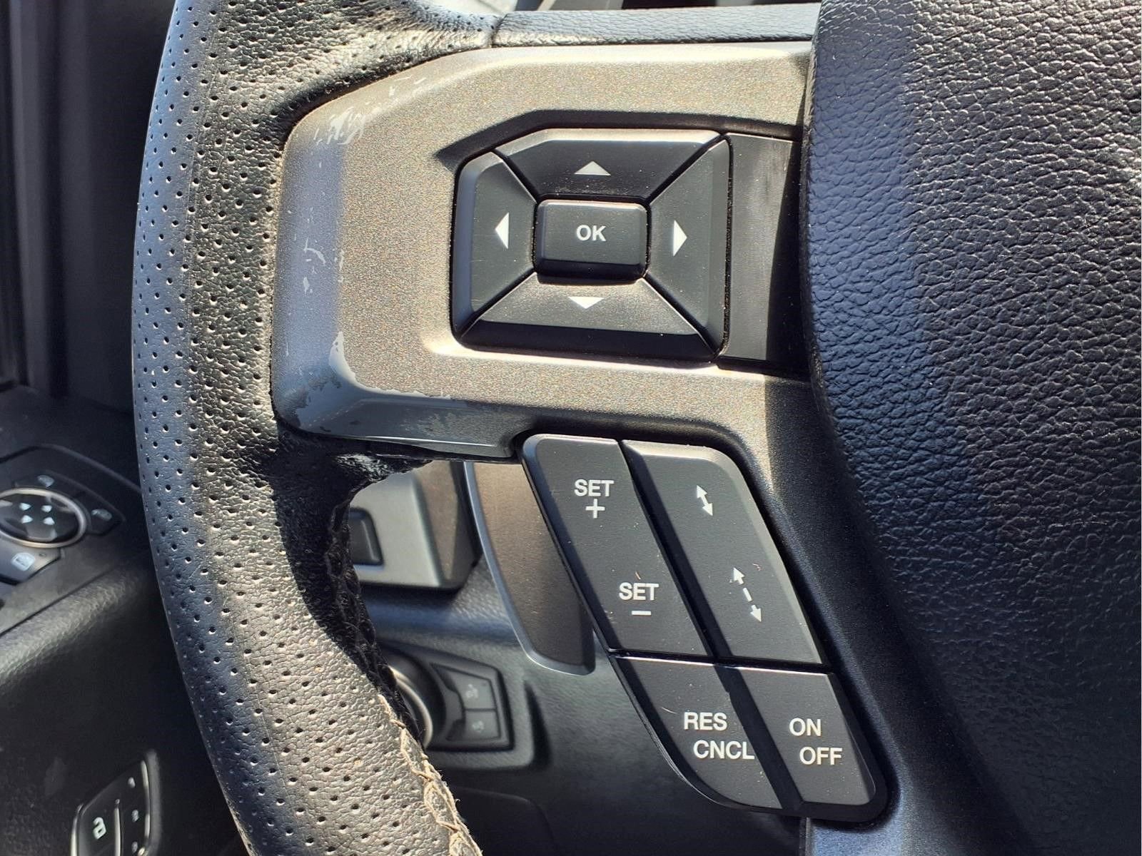 Used 2018 Ford F150 Raptor w/ Equipment Group 802A Luxury AWD/4WD image 21