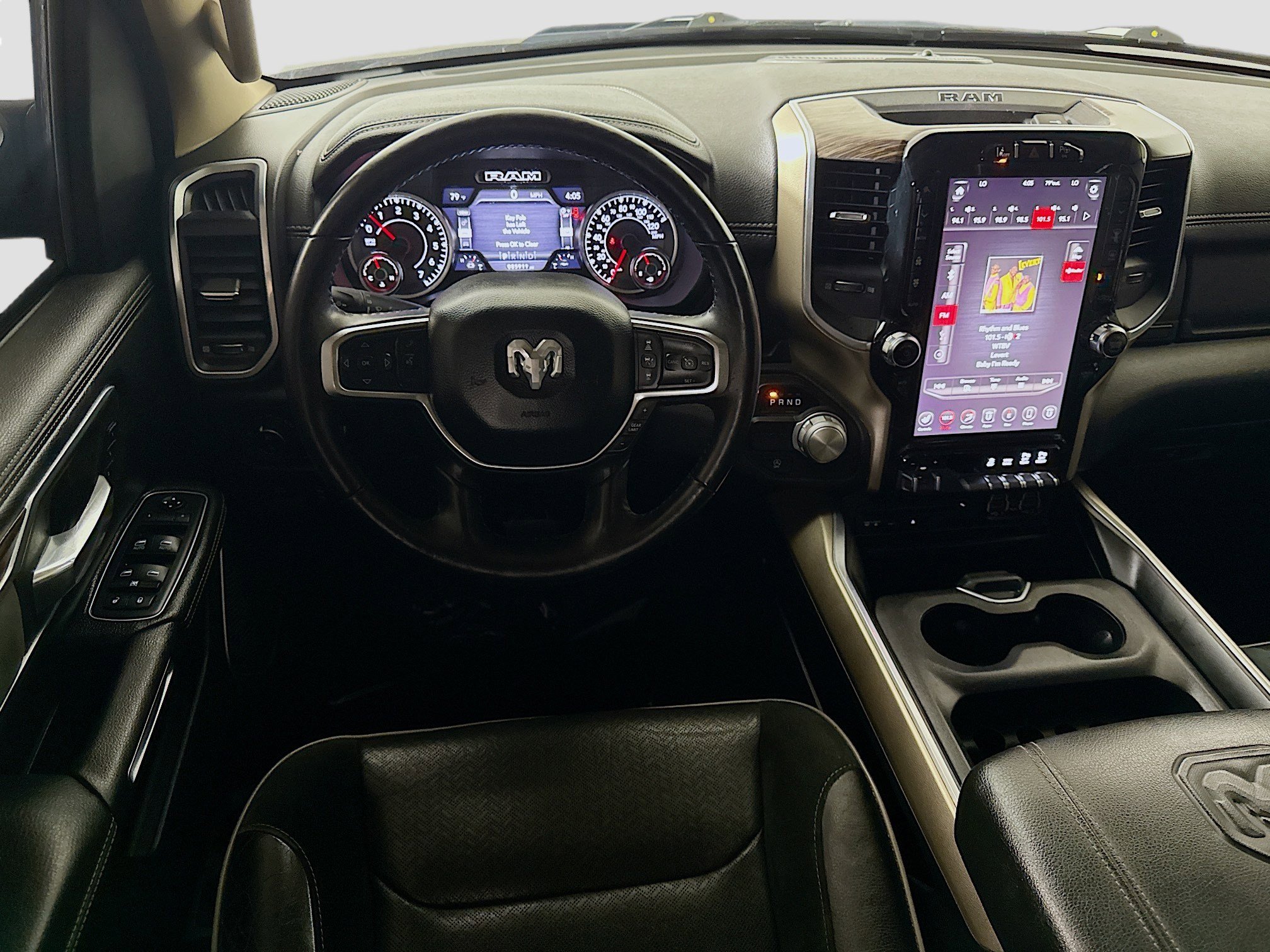 Used 2019 RAM 1500 Laramie image 17