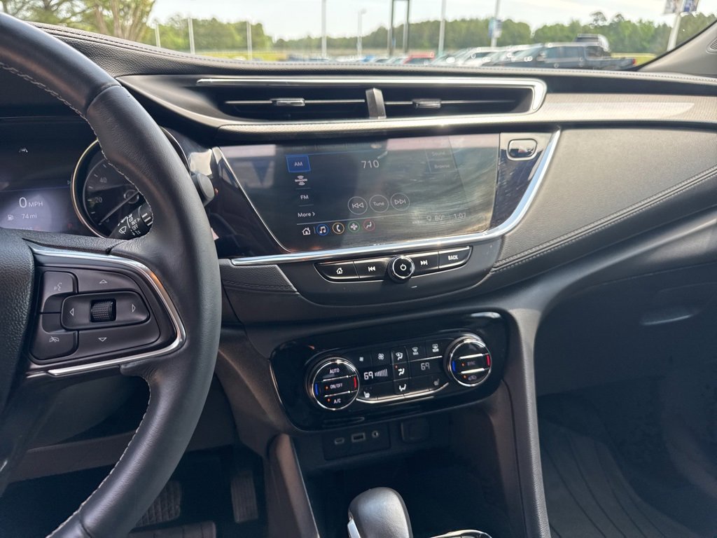 Used 2023 Buick Encore GX Select w/ Sport Touring Package image 25